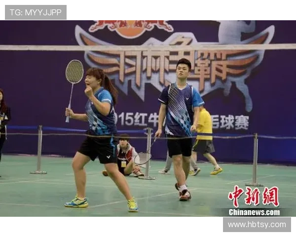 羽毛球专题：深入探讨重庆羽毛球队如何通过团队协作提升竞技水平与团体凝聚力